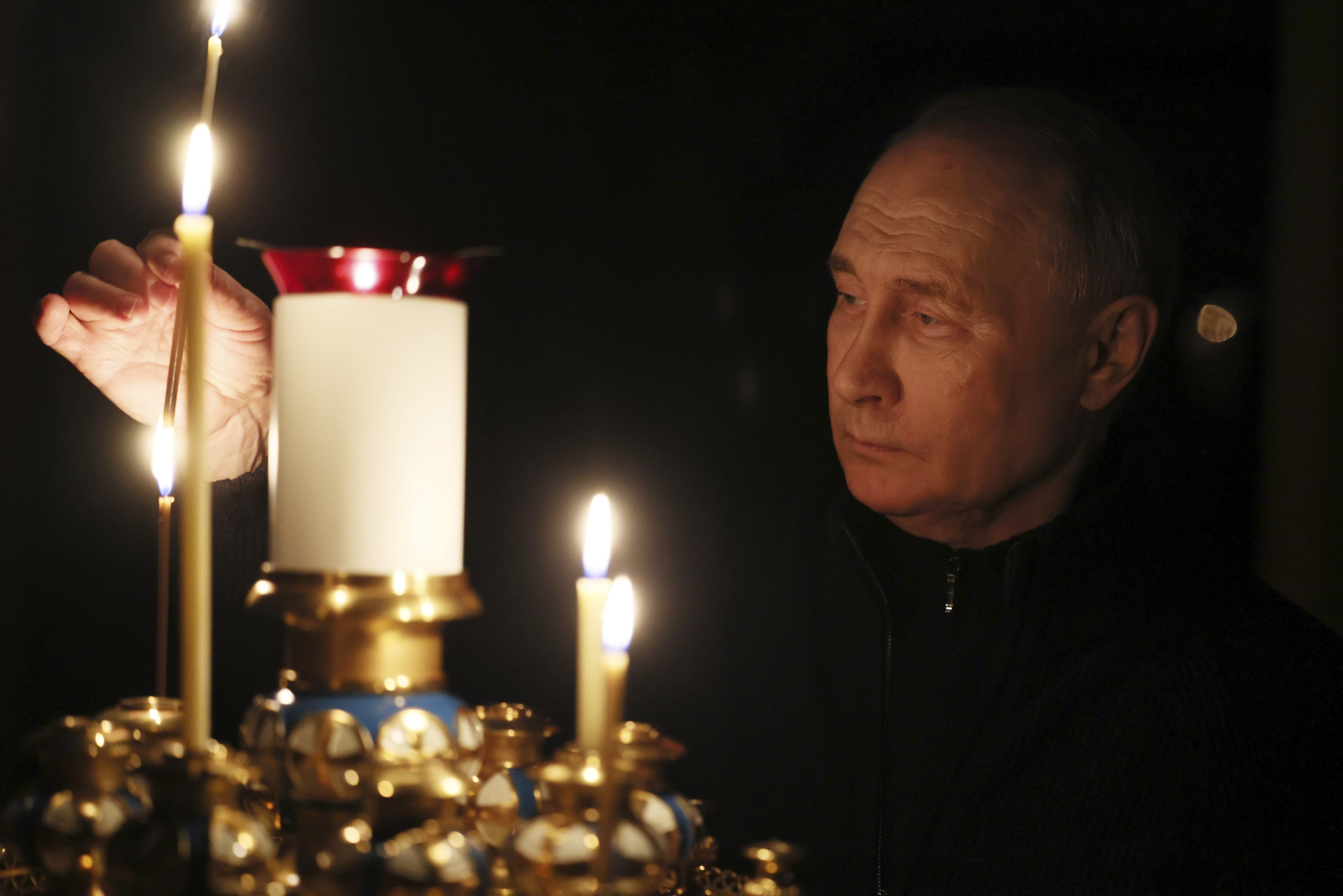 Moscú llora a los 137 muertos mientras el Kremlin evita nombrar al Estado Islámico como autor